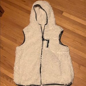 Women’s white Sherpa vest